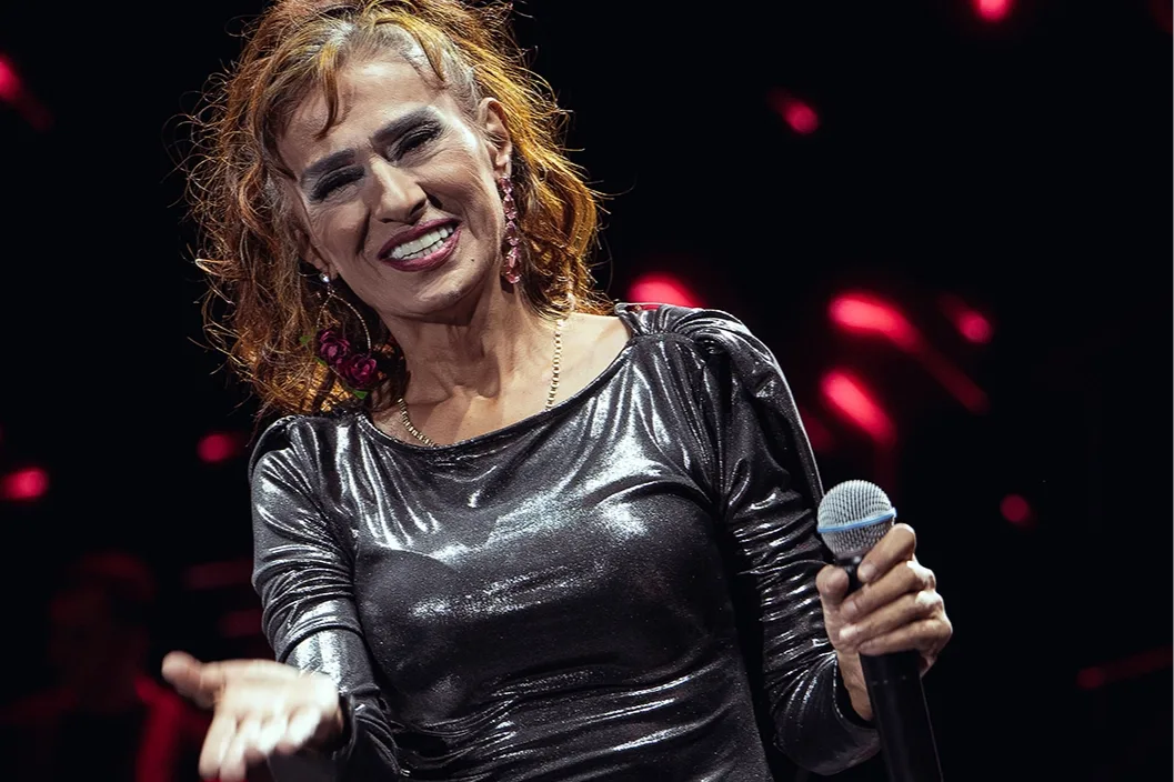 İstanbul’da Yeni Açık Hava Sahnesi Yıldız Tilbe ile Açıldı