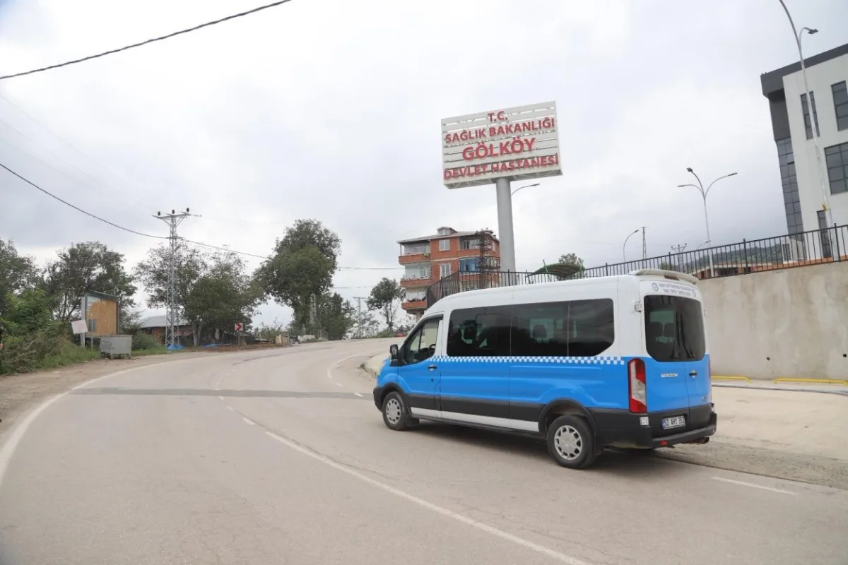 Göllüköy'de yeni dolmuş hattı hizmete girdi