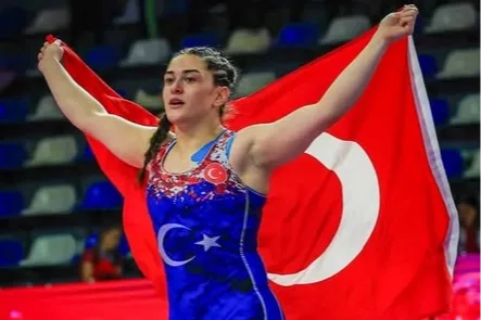 Kıymet Rümeysa Tezcan, Altın Madalya Kazanarak Şampiyon oldu