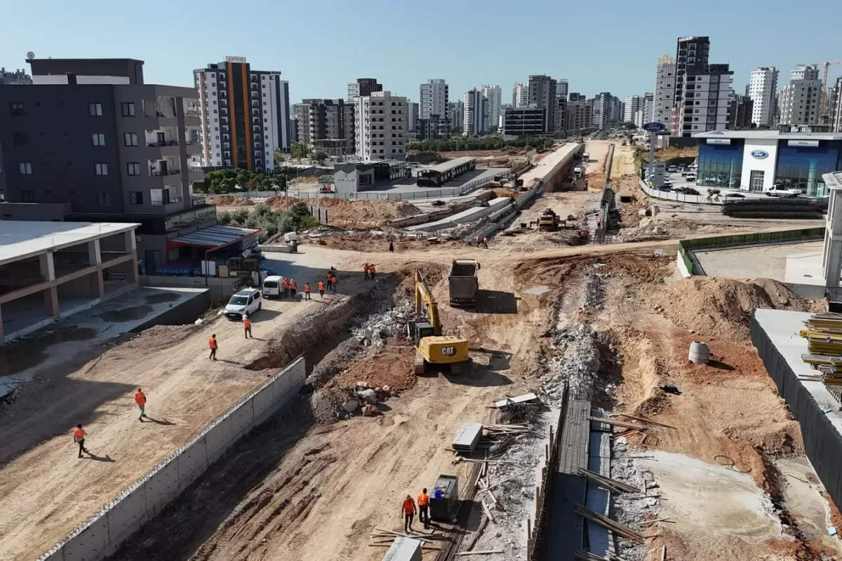 Mersin'de 1,720 Metre Kavşak Projesi Kesintisiz Çalışıyor