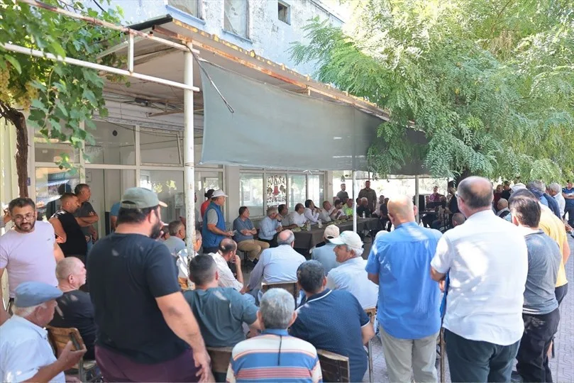 Buldan'da Üzüm Üreticileri Başkandan Destek Talep Etti