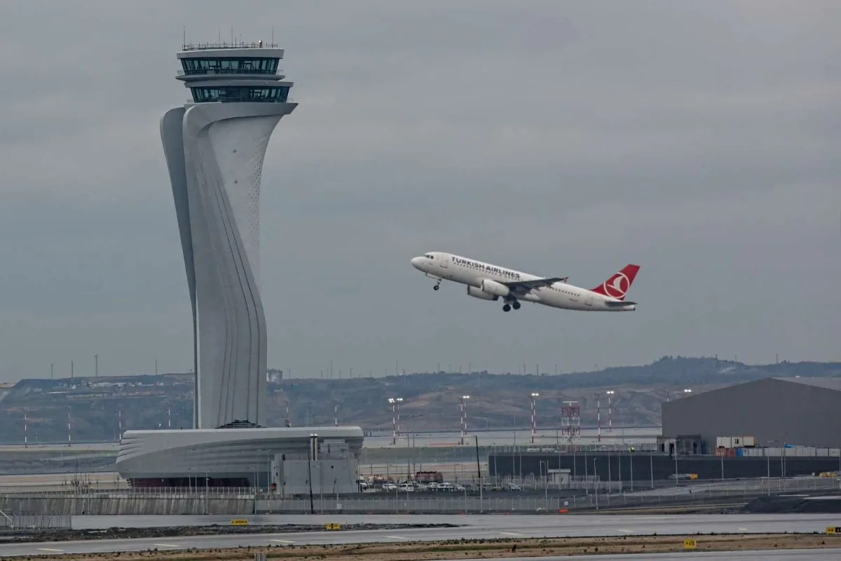 İstanbul Havalimanı 730 Uçuşla Rekor Kırdı