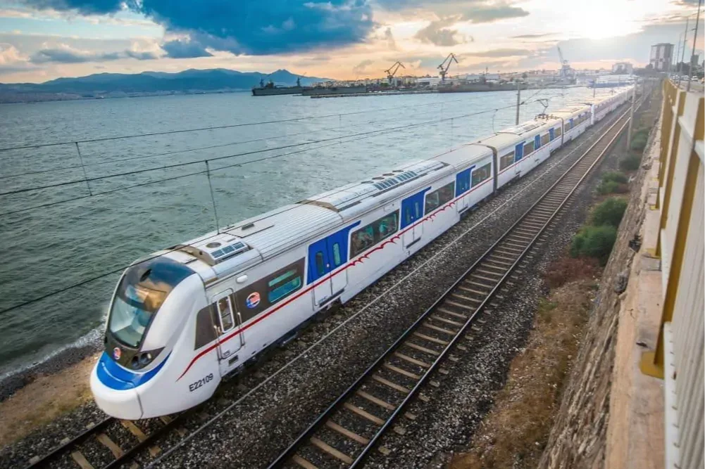 İzmir'de İZBAN 90 Dakika Aktarma ve Bayram Ulaşımı