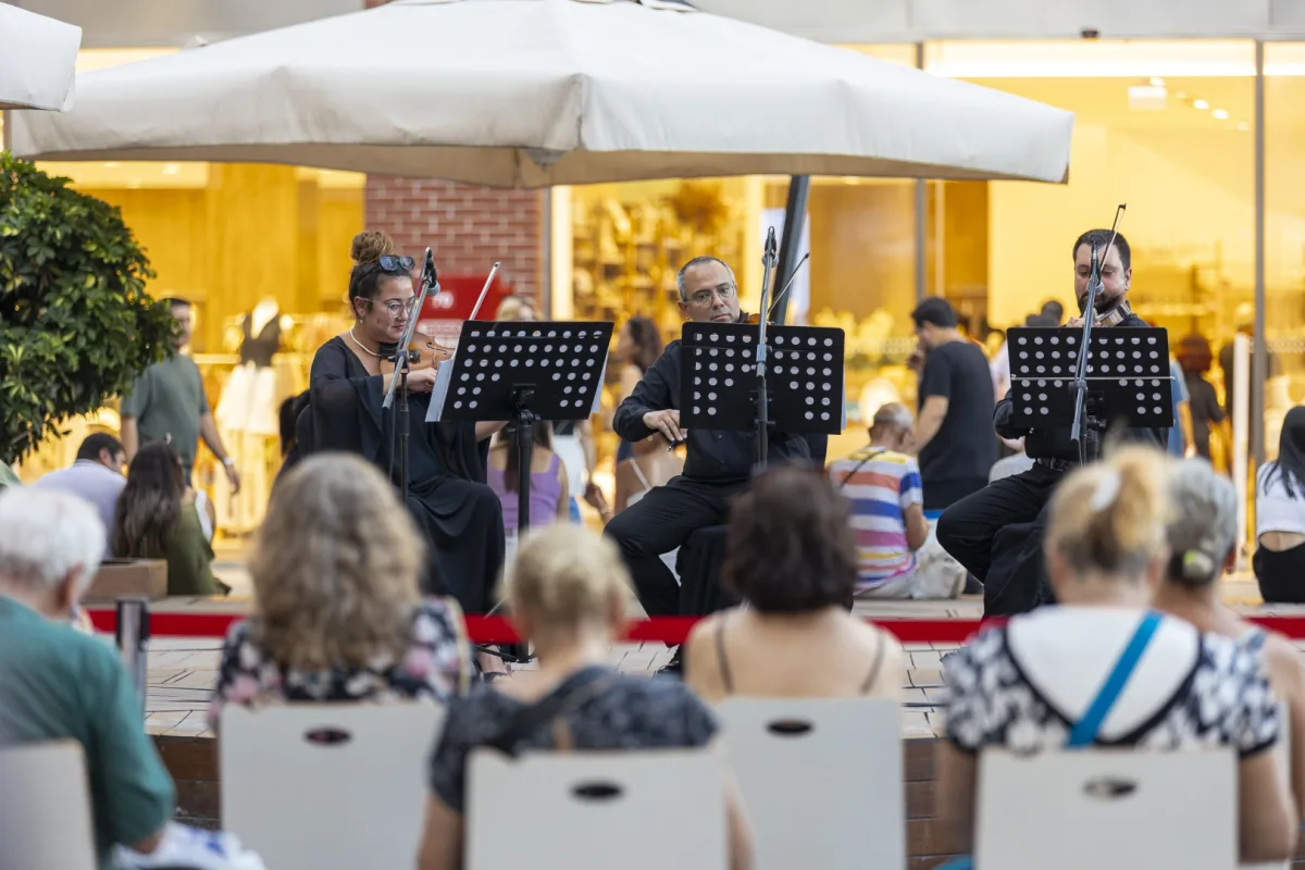 Mersin Kent Orkestrası, AVM'lerde Klasik Müzikle Buluşuyor