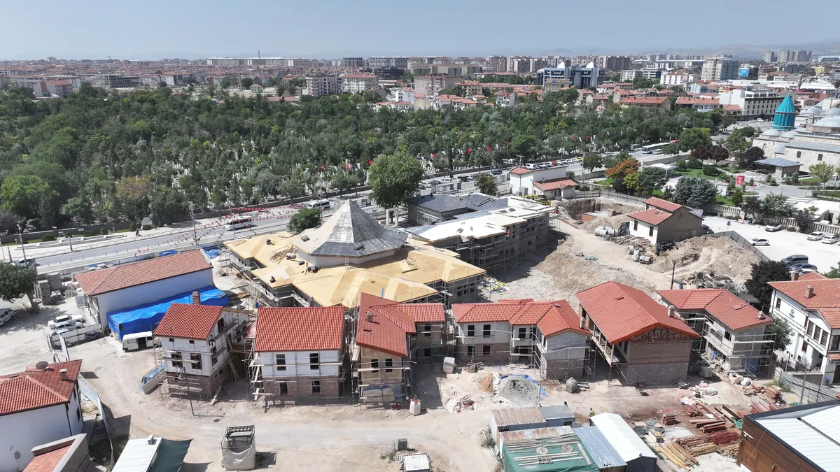 Mevlevi Dergâhı: Konya'nın Manevi Kimliği Uyduruluyor