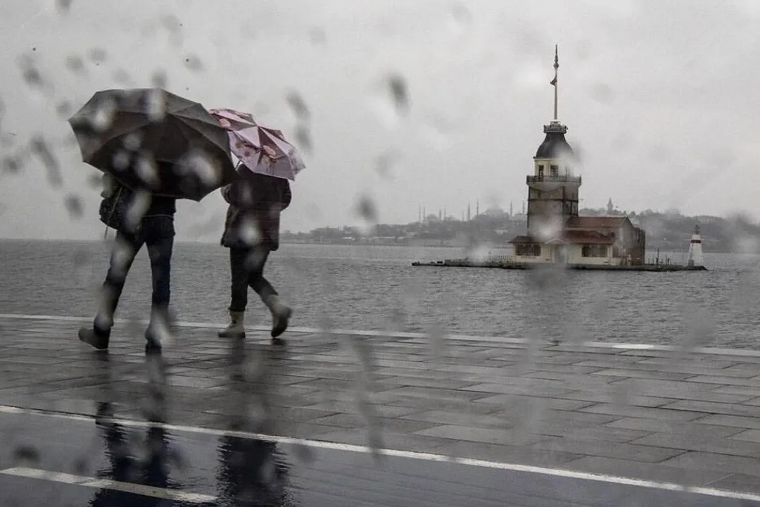 İstanbul'da yağmur geliyor, sıcaklıklar düşüyor