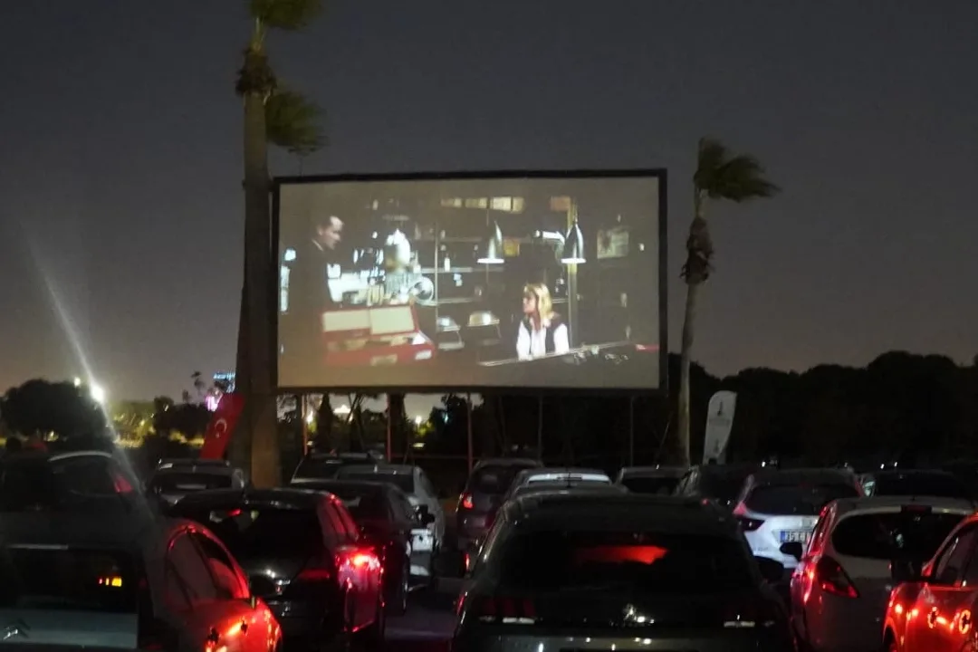 İnciraltı'da Sinematek Arabada 4 Farklı Film