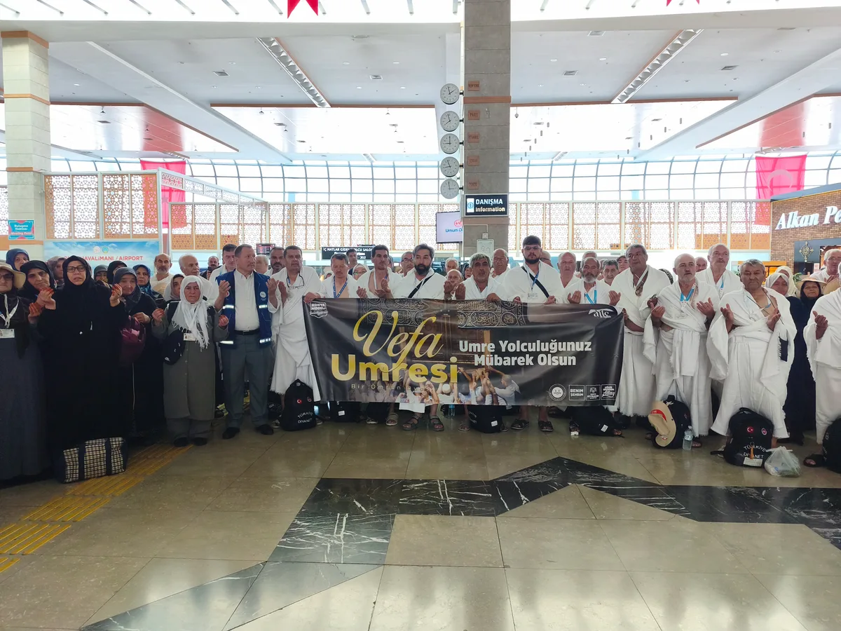 Konya'da ilk umre kafilesi: Vefa Umresi yolculuğa çıktı