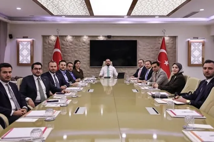 AK Parti Dijital Sürüşü: Faruk Acar'ın Yeni Hedefi