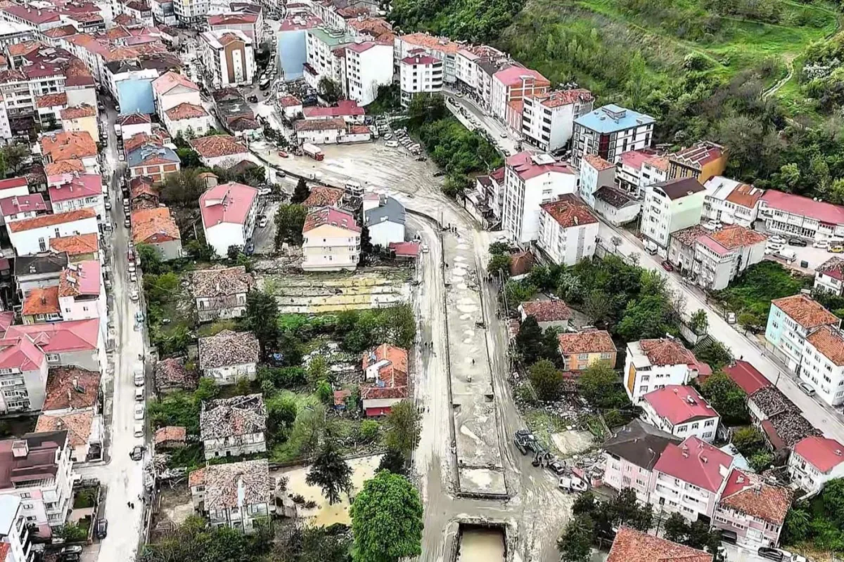 Havza'da Sel Taştı: 80 Milyonluk Acil Destek Gönderildi