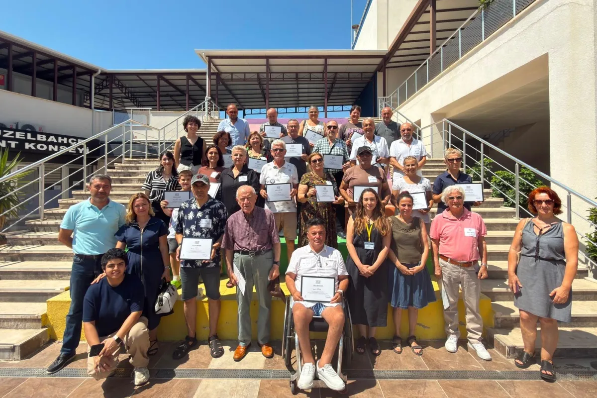 İzmir'de Yurttaş Meclisleri'nde 89 Öneri Kararlandı