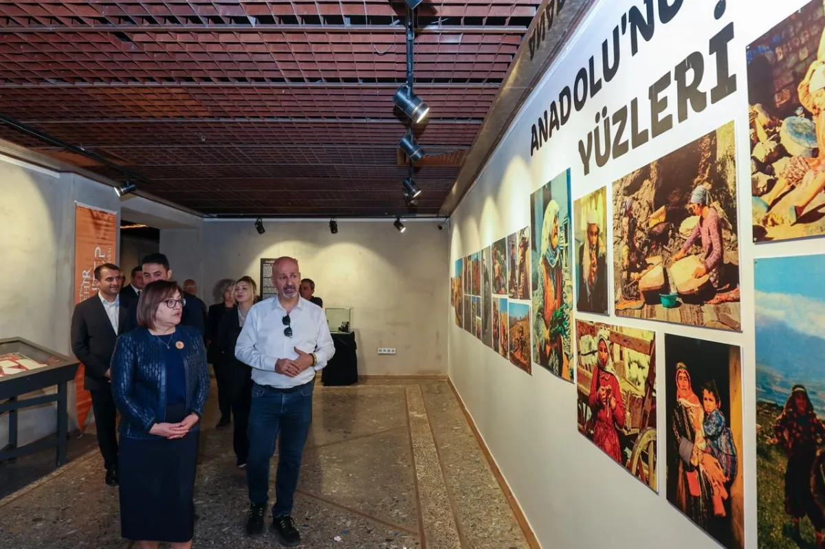 Gaziantep’te 200’den Fazla Kartpostal Göz Kırpıyor