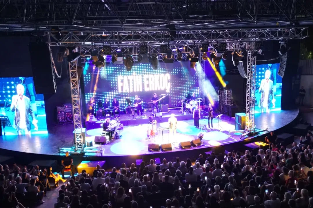 Bursa Festivali'nde Fatih Erkoç'un Unutulmaz Konseri