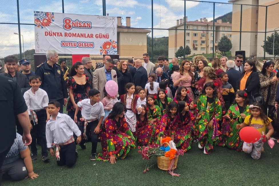Keşan'da Dünya Romanlar Günü coşkuyla kutlandı