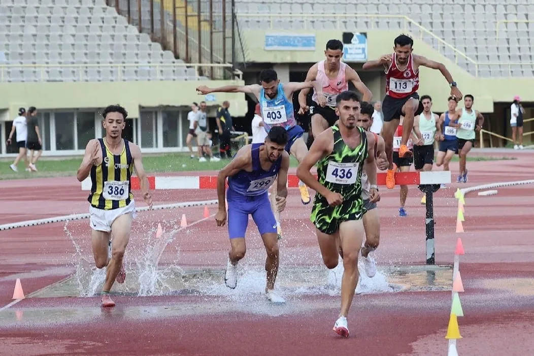 Konya Atletleri İzmir'de 9 Madalya Kazanarak Zirveye
