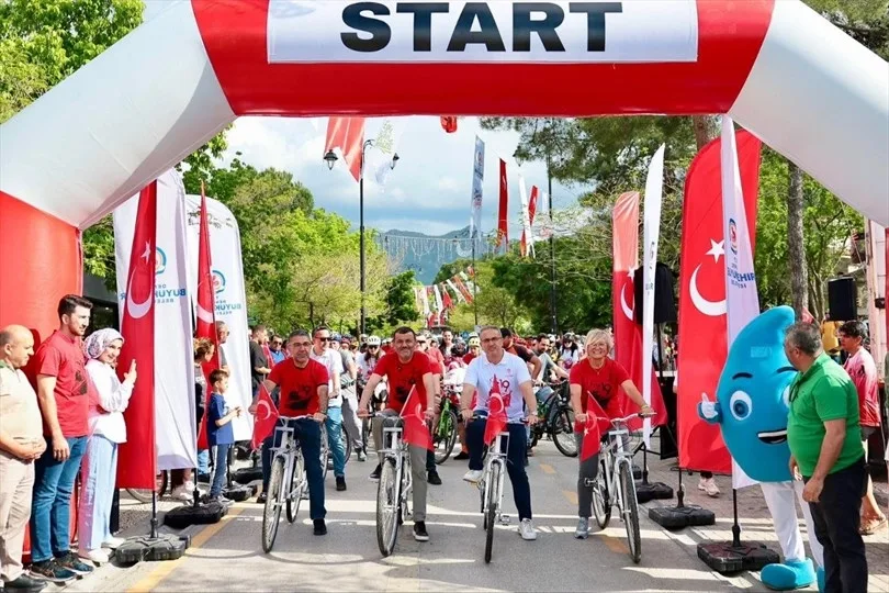 Denizli'de 19 Mayıs Coşkusu Bisiklet Turu