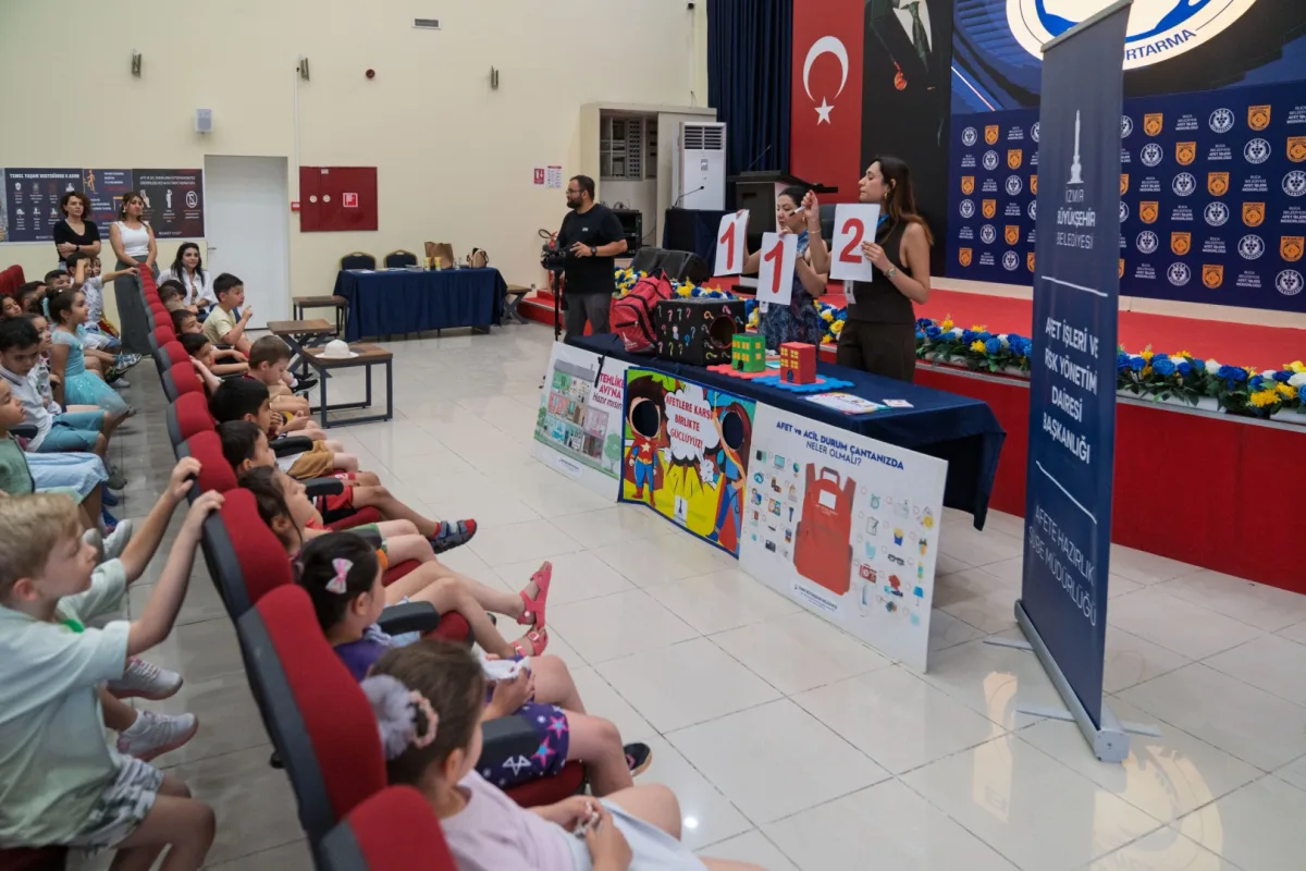 İzmir'de Çocuklara Afet Bilinci Eğitimleri Sürdürüldü