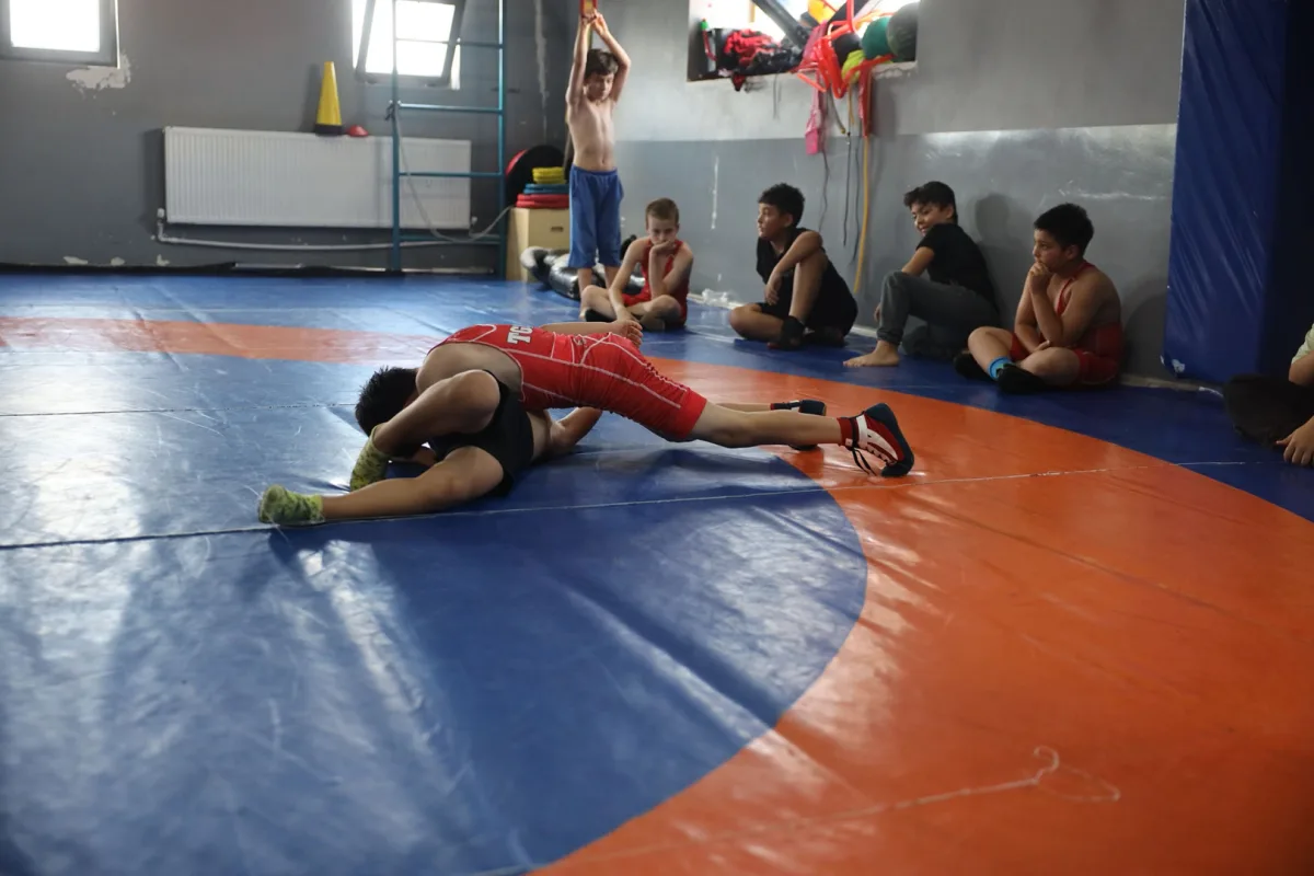 Sakarya’da Çocuklar Yağlı Güreş Spor Okulları’nda Kayıtlı
