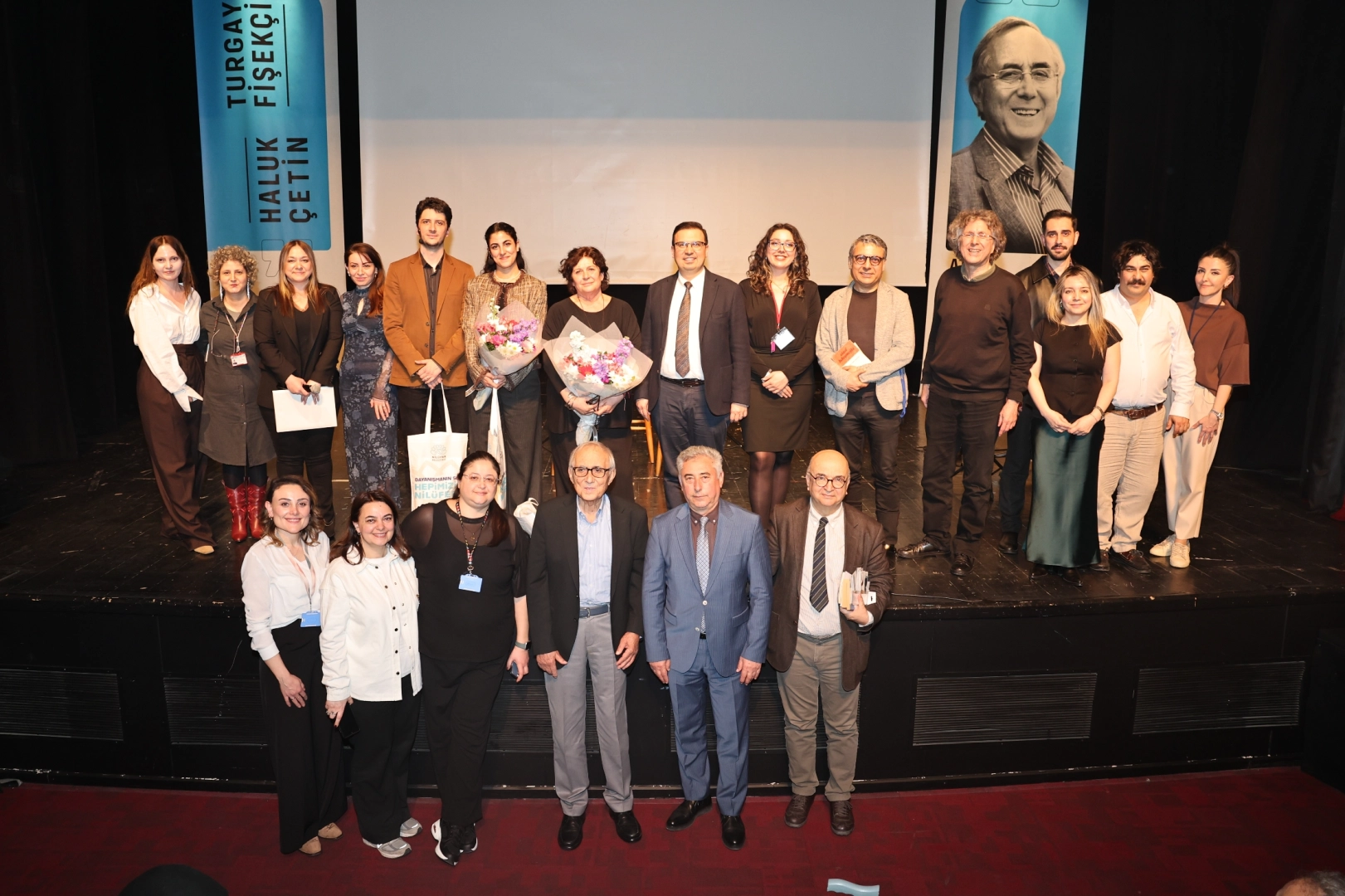 Ataol Behramoğlu Nilüfer'de şiirle buluştu