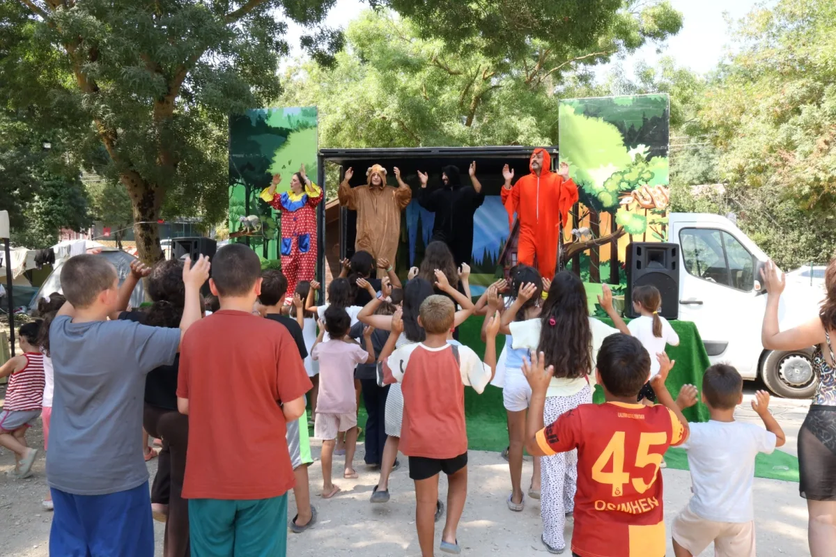 Kocaeli'de Miniklerin Yaz Şenliği Kovanağzı'nda Sona Erdi