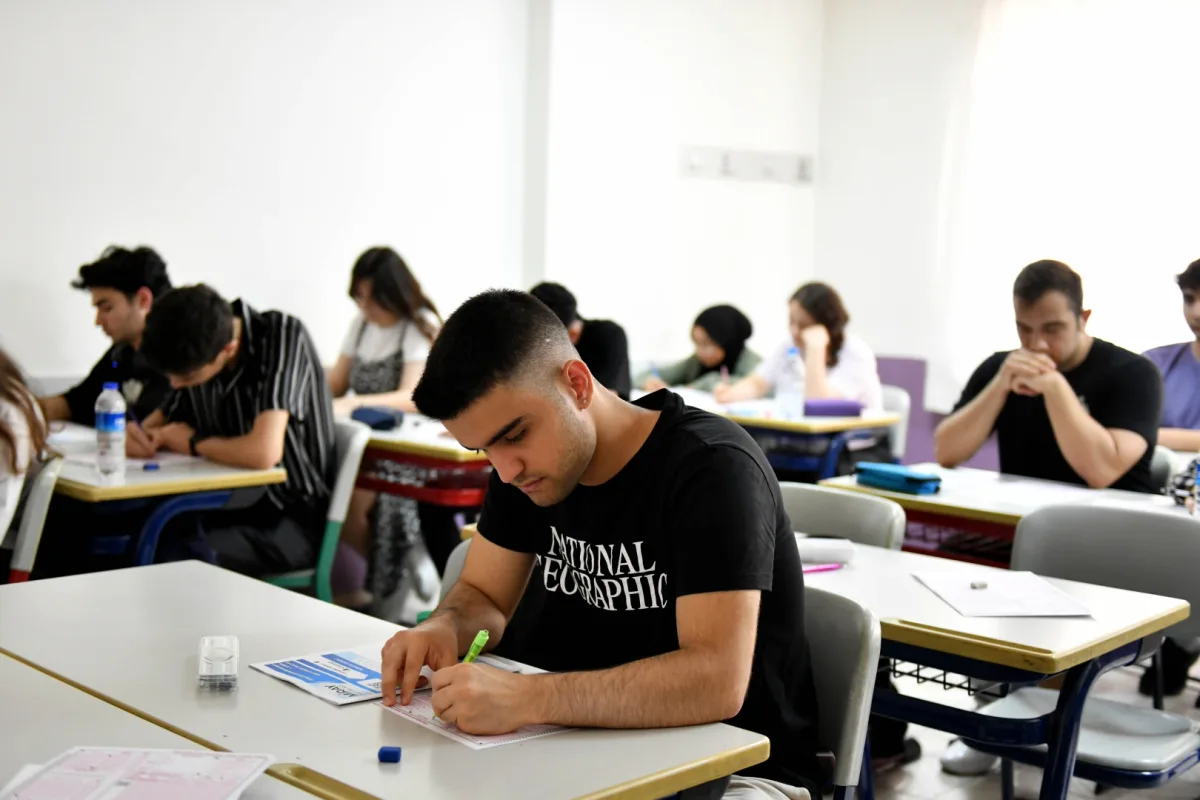 MURGEM Öğrencileri YKS’de 10 Üniversite Kazandırdı