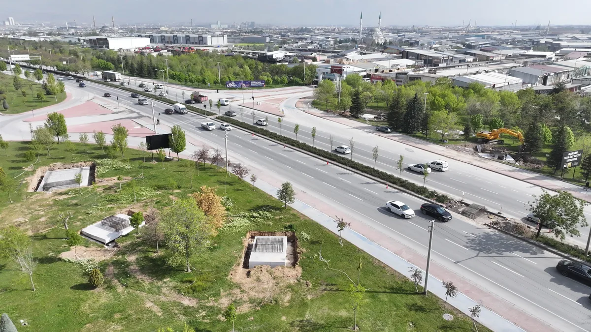 KONYA BÜYÜKŞEHİR MARSAN GİRİŞİ’NE YAYA ÜST GEÇİDİ YAPIYOR