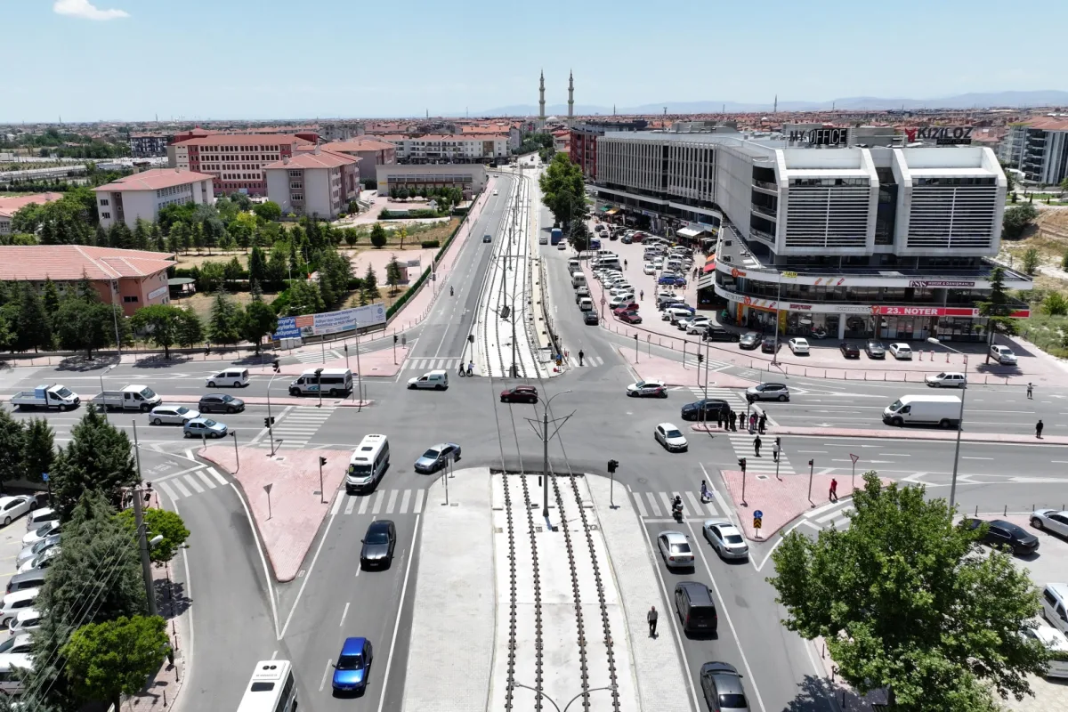 Konya’da Tramvay Hattı Genişliyor: Enerji Altyapısında Çalışmalar Sürüyor