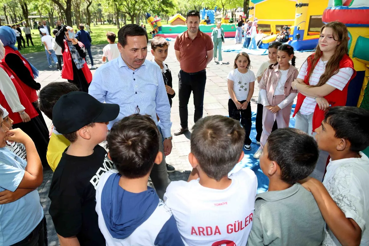 “BİR ATIK ÇOK ŞEY DEĞİŞTİRİR” PROJESİNDE ÖDÜL HEYECANI