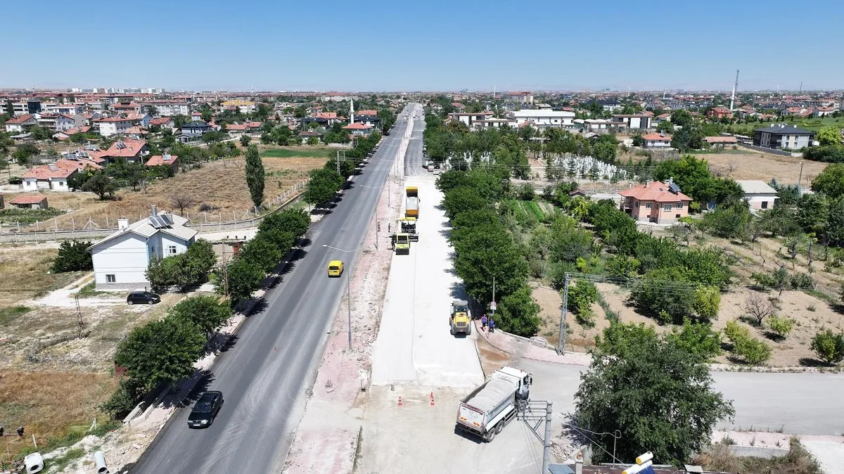 Kanal Caddesi'nde Asfalt Yenileme Yeni Etaba Girdi