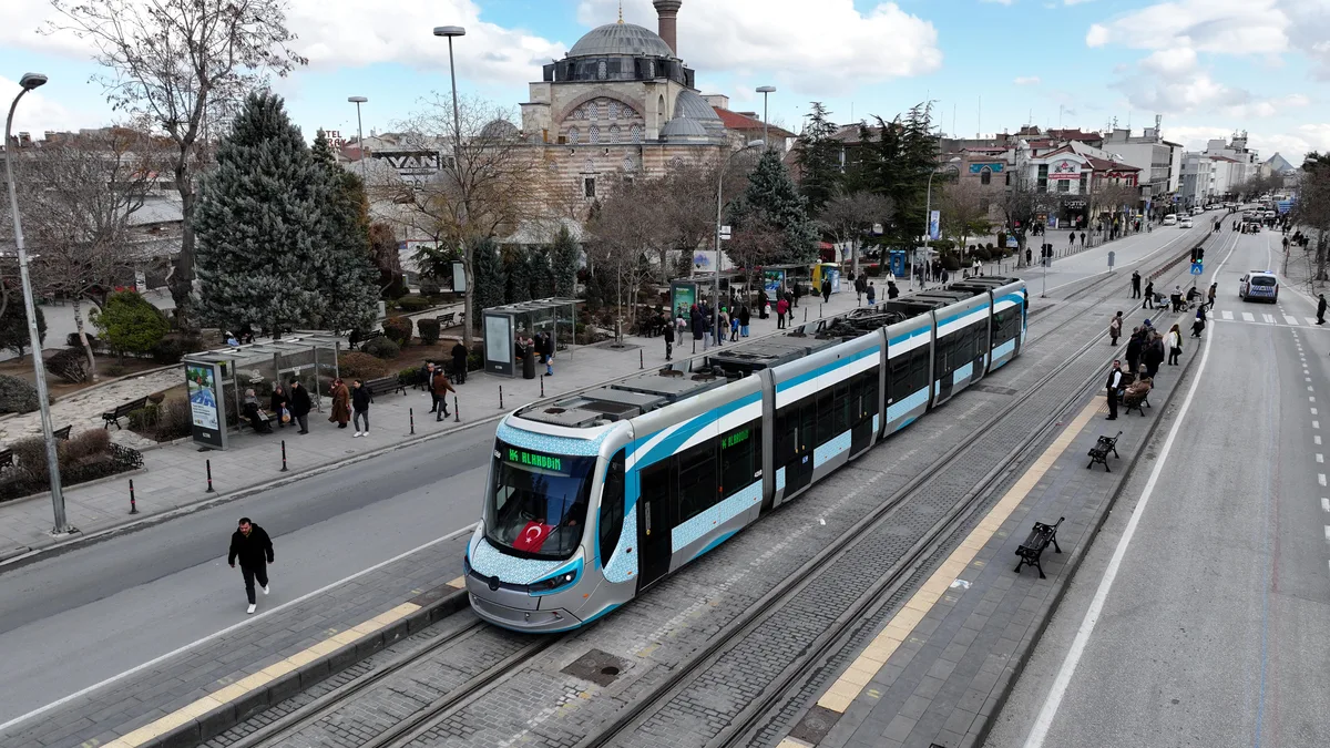 Konya Büyükşehir, AB Destekli Yenilikçi Raylı Sistemi Projesini Başlattı