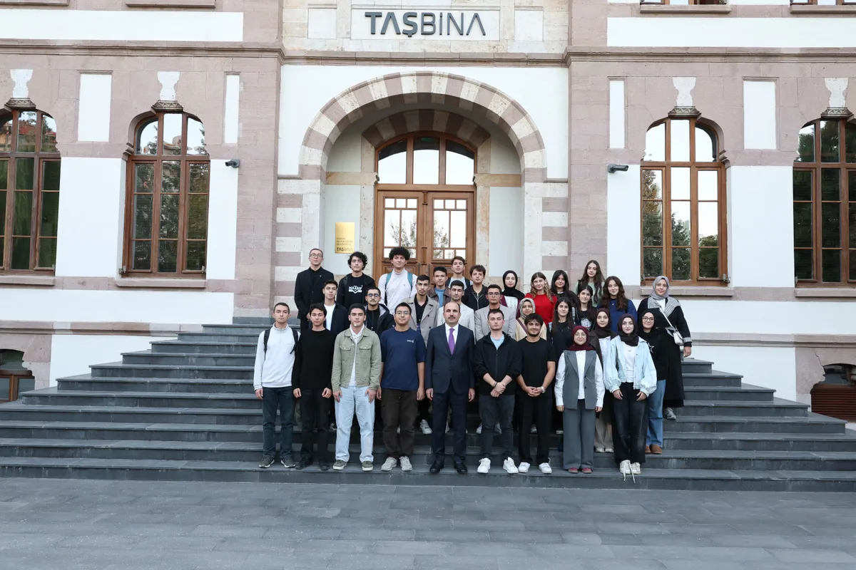 Başkan Altay gençlere seslendi: Ülkemin geleği sizlersiniz