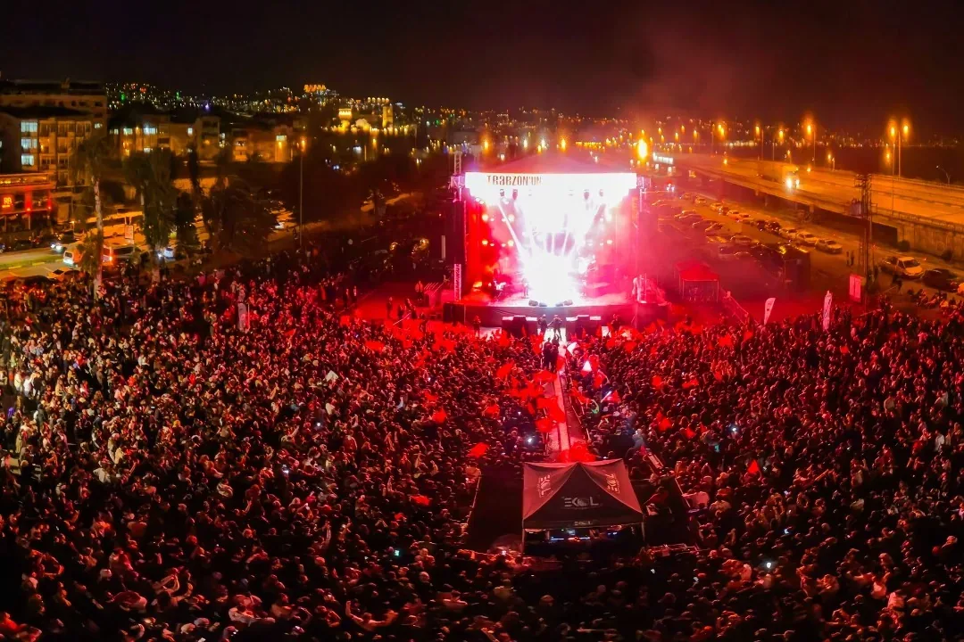Trabzon Gastronomi Festivali'nde Tuğçe Kandemir sahneye çıktı