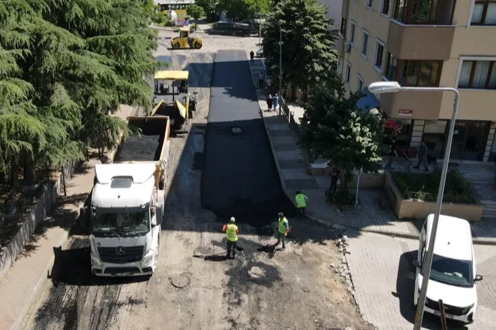 Maltepe Belediyesi 18 Mahallede Asfalt Çalışması Yapacak