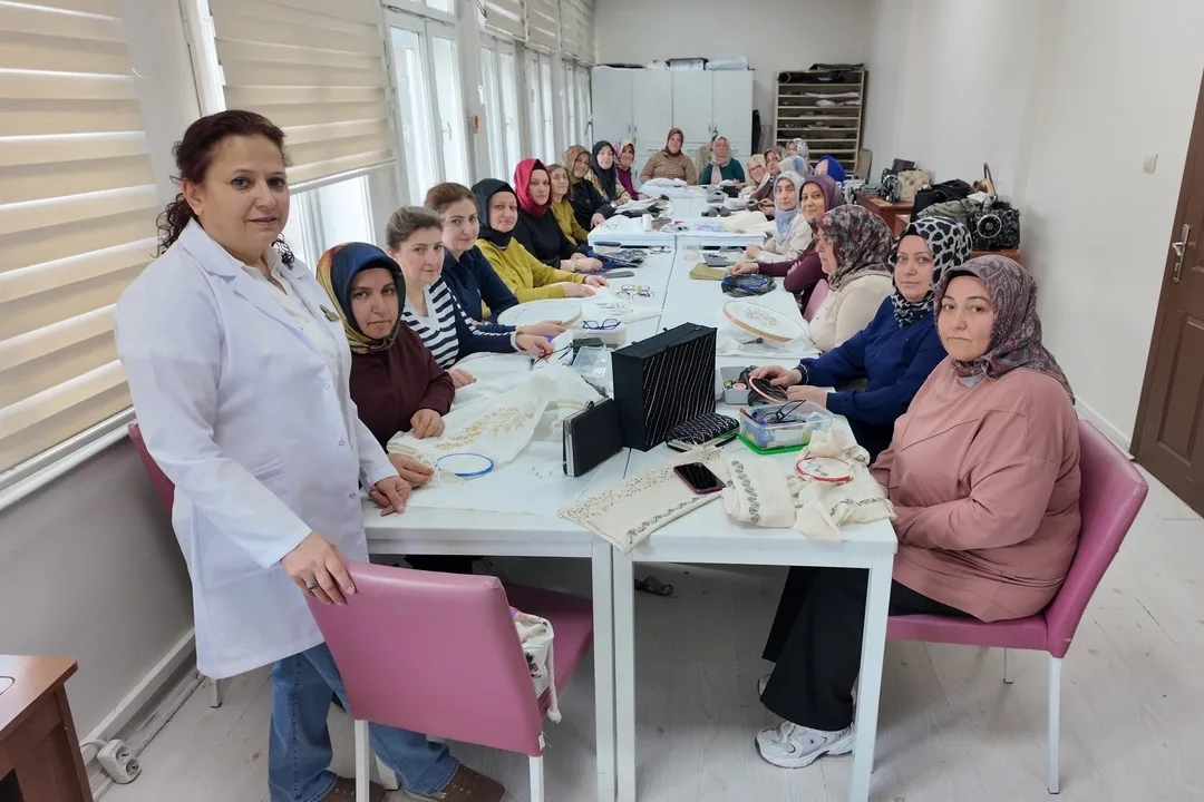 Kaymak, ücretsiz geleneksel nakış kurslarıyla kültürü canlandırıyor