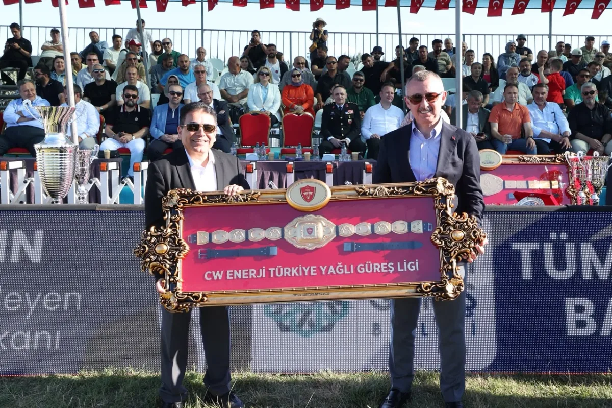 Feyzullah Aktürk, Kocaeli'de Başpehlivanlık Unvanı Aldı