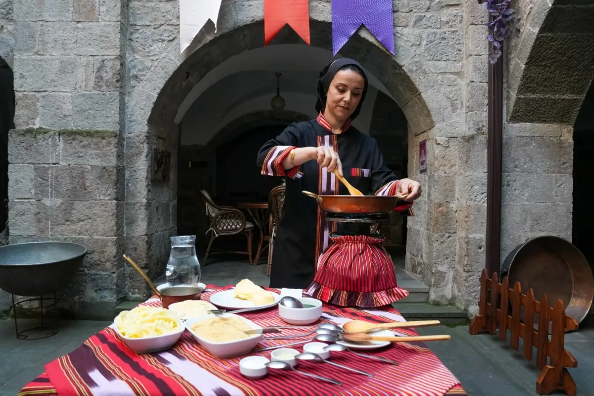 Trabzon'da Gastronomi Festivali: ısırganlı kuymak ve gerdanı tatlısı öne çıkıyor