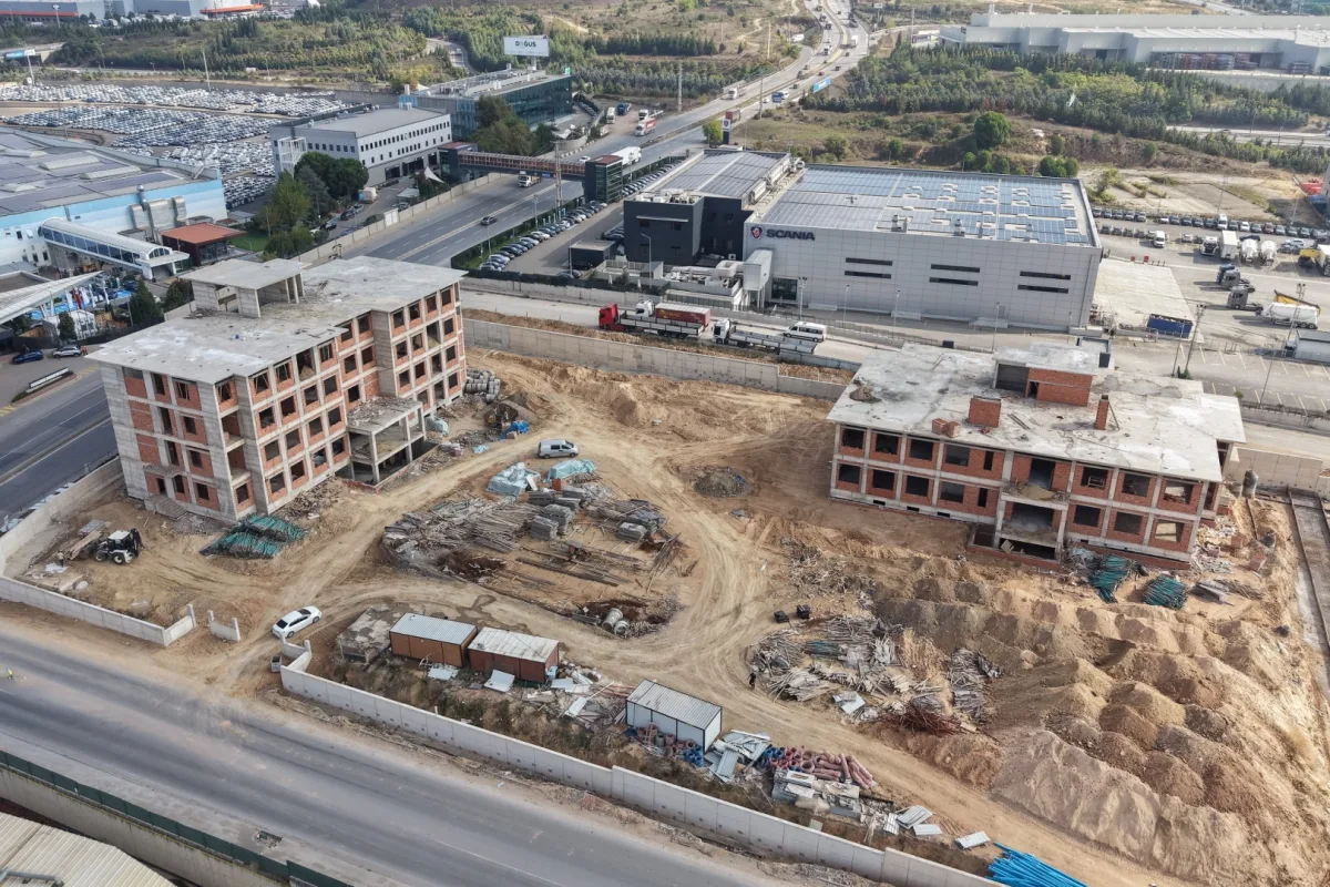 Çayırova'da Mesleki Eğitim Lisesi Kaba İnşaat Tamamlandı