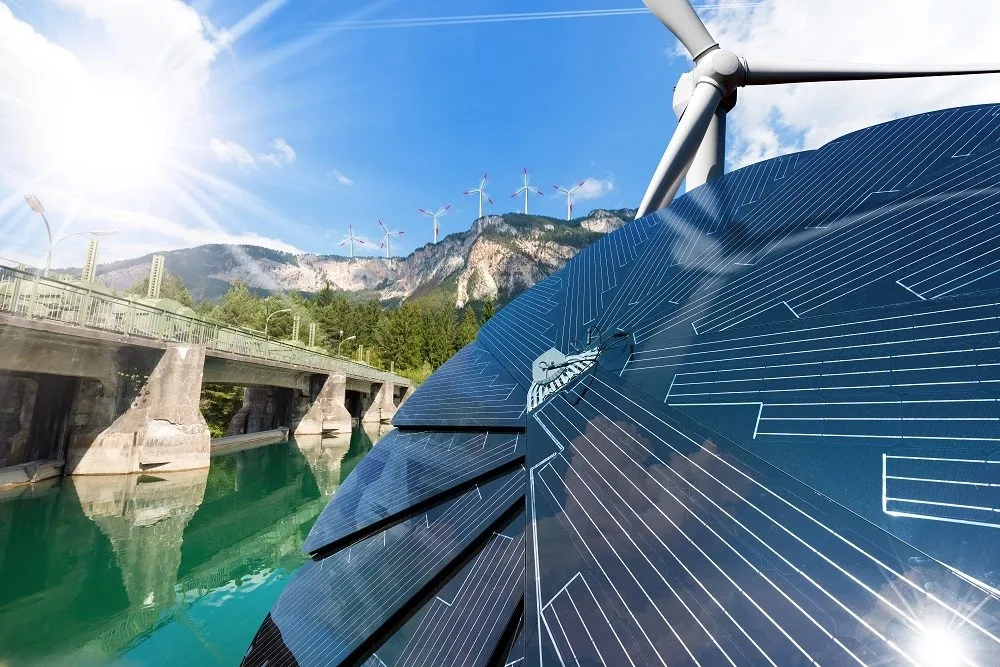 Yeni Yönetmelikle Rüzgar-Güneş Enerjisine Şeffaf İzin Süreci