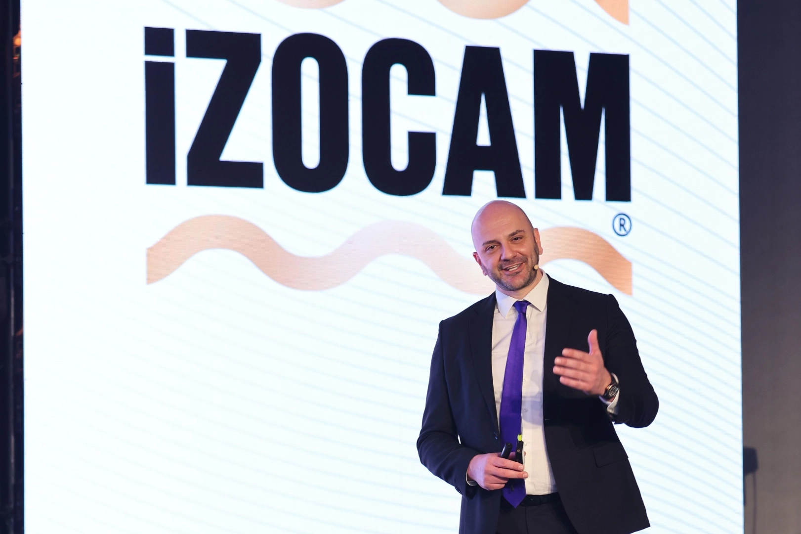 İzocam 2025'te %55 ciro artışı kaydetti, bayilerle Antalya'da buluştu