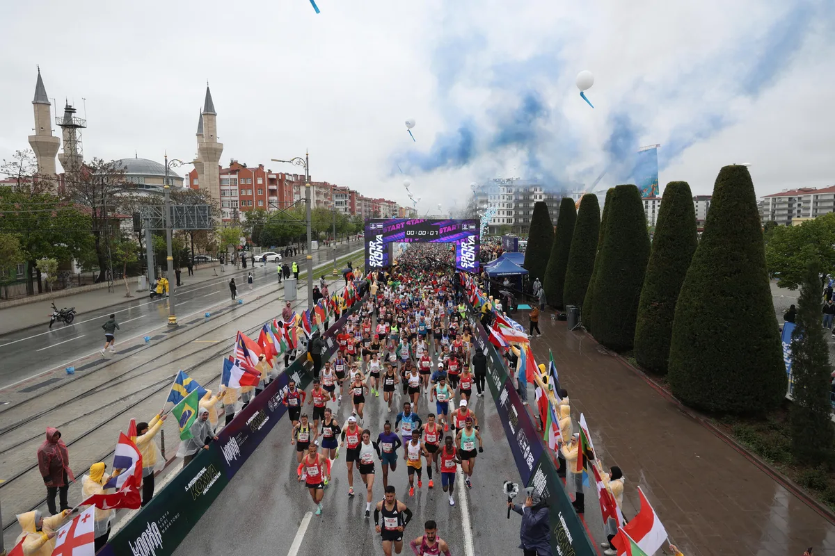 56 Ülkeden 7.500 Sporcu Konya Yarı Maratonunda Iyi İçin Koştu