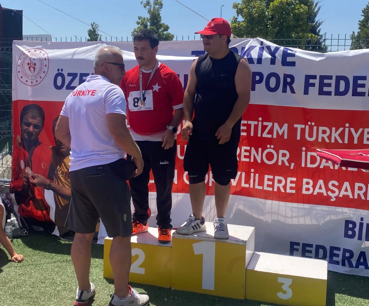 Down Sendromlu Milli Sporcu Ramazan Ünlü'den Çifte Madalya