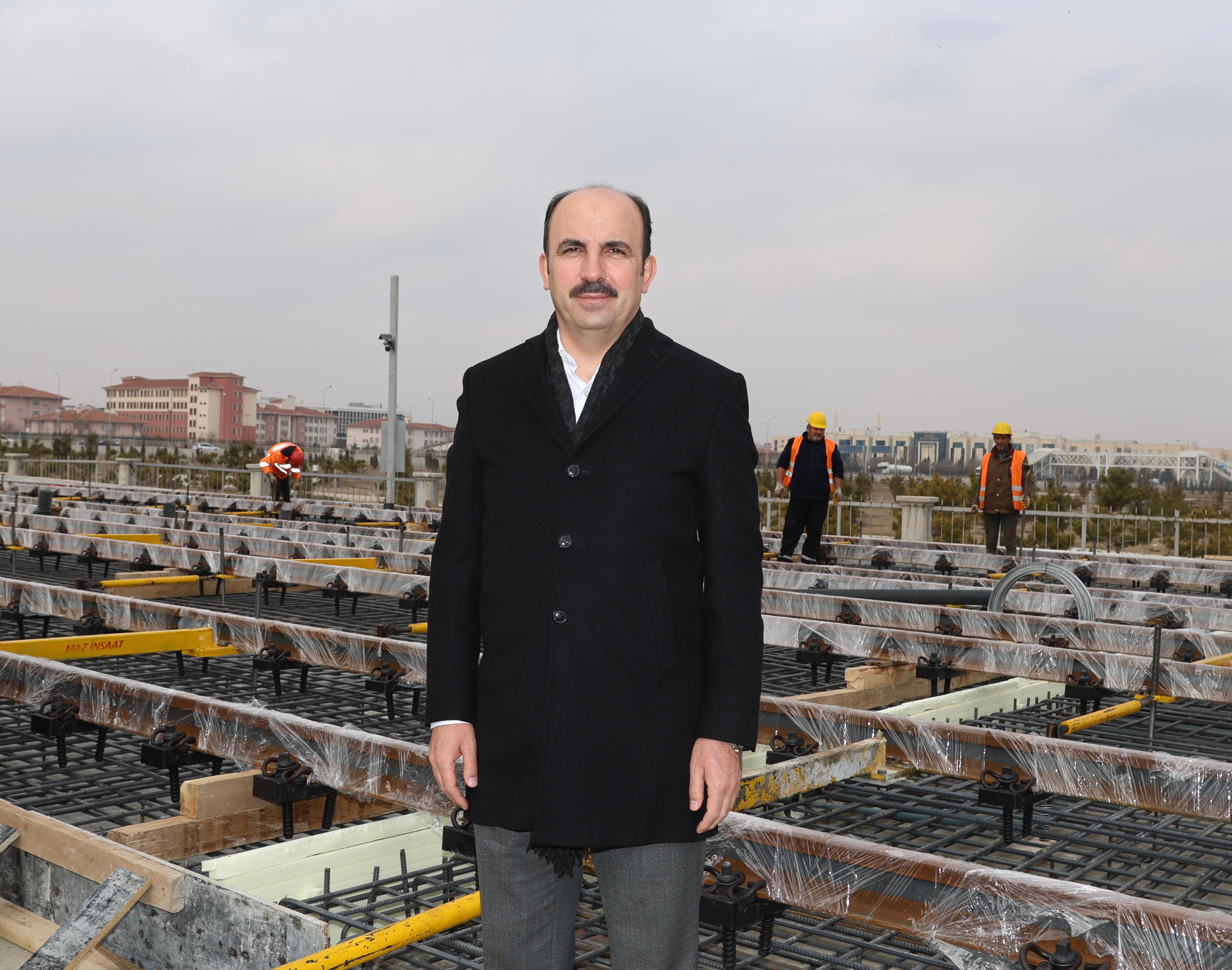 Konya'da Stadyum-Şehir Hastanesi Tramvay Hattı İnşaatı Hız Kesmeden Sürüyor