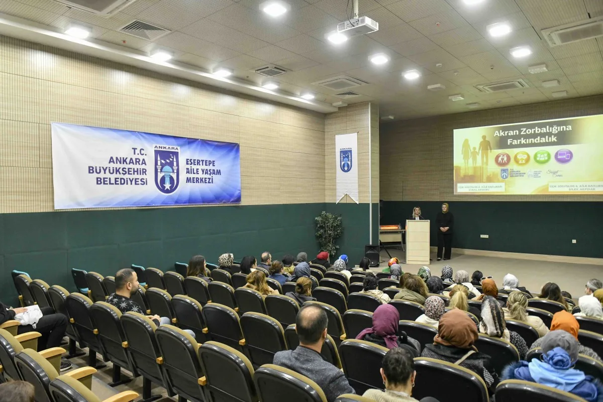 Ankara’da 70 ebeveyn, akran zorbalığına karşı bilinçleniyor