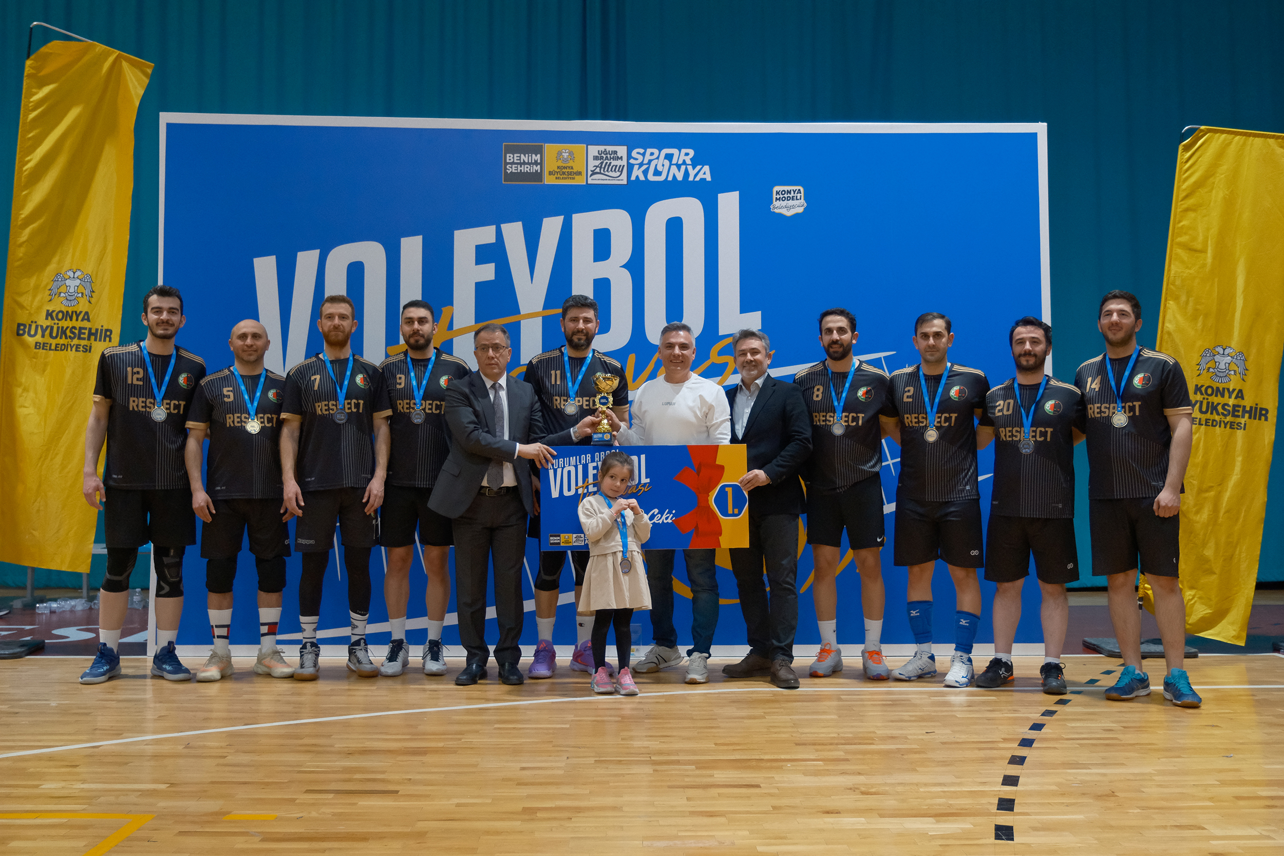 KONYA BÜYÜKŞEHİR KURUMLAR ARASI VOLEYBOL TURNUVASI TAMAMLANDI
