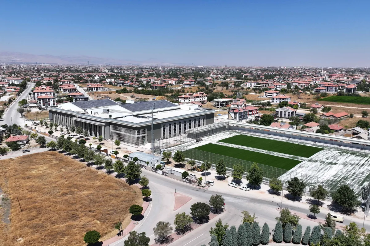 Karatay Spor Merkezi Yapımı Hız Kaybediyor – 26K Metrekarelik Altyapı