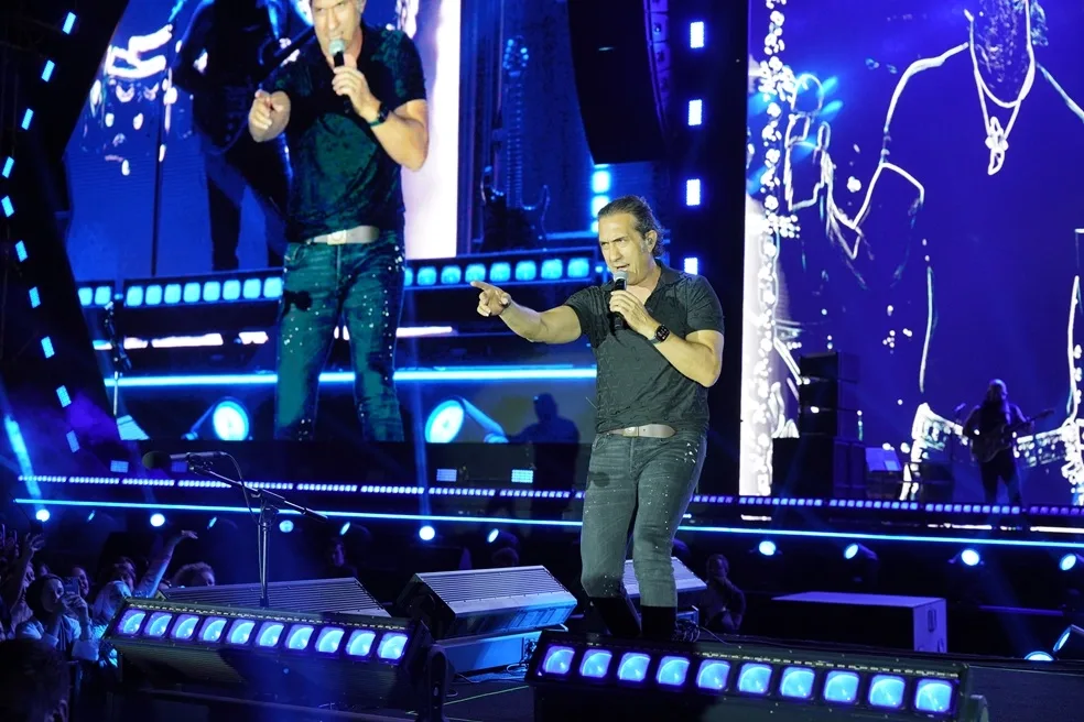 Samsun’da Kıraç Konseriyle Rock Coşkusu Yaşandı