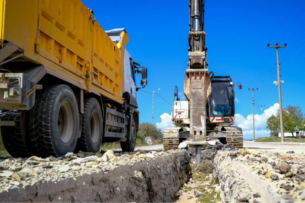 Sakarya Kertil Mahallesi'ne 900m Kanalizasyon Hattı Yatırılıyor