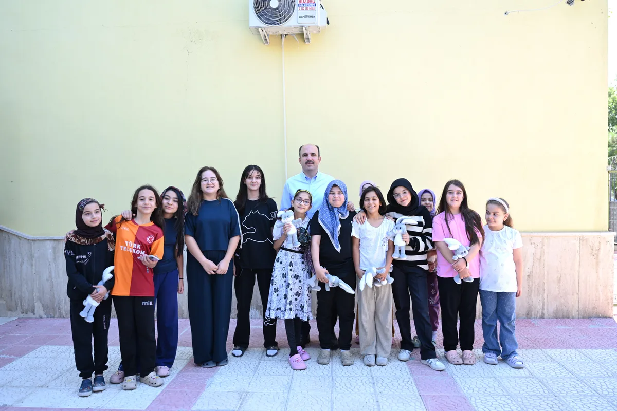 BAŞKAN ALTAY, HALİT EROĞLU KUR’AN KURSU’NDA ÖĞRENCİLERLE BİR ARAYA GELDİ