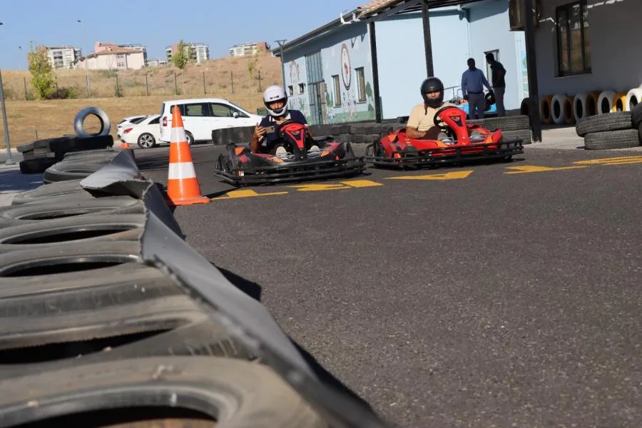 Şanlıurfa'da Adrenalin Dolu Go-Kart Pisti Açıldı