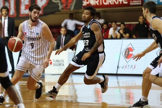 TOFAŞ, dış şutçu Apaydın'ı kadrosuna kattı